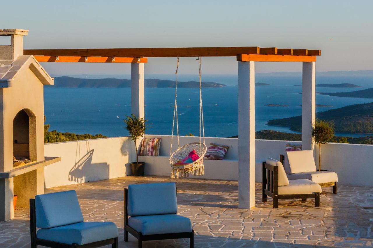 Villa Zlatno Sunce In The Hills Near Trogir Vrsine Exterior foto